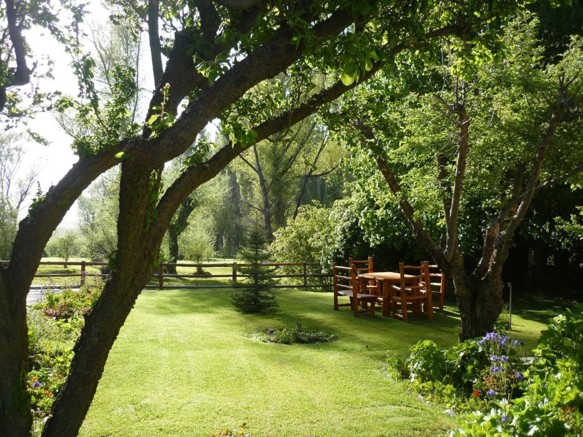 Отель Hosteria Chimehuin Хунин-де-лос-Андес Экстерьер фото